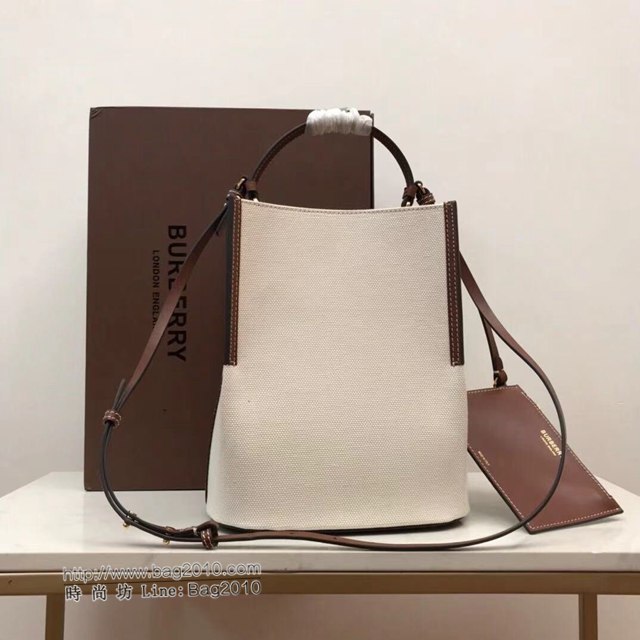 Burberry專櫃新款女包 巴寶莉馬術風格帆布水桶包手腕包肩背包  db1112
